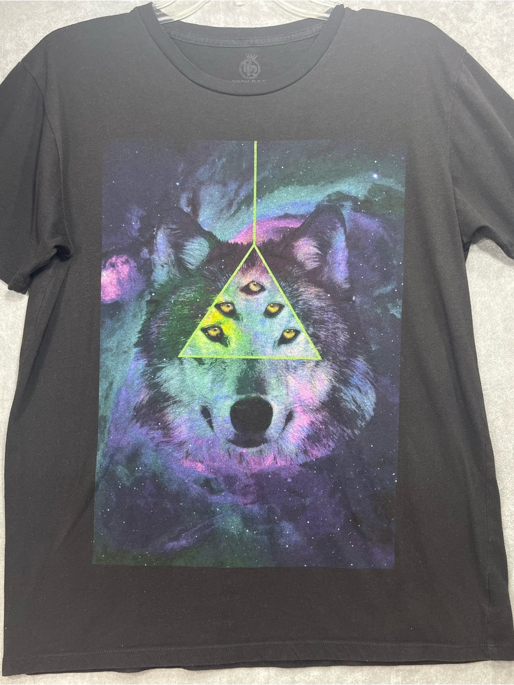 Body Rags Cosmic Wolf Five Eye Galaxy Graphic T Shirt Medium